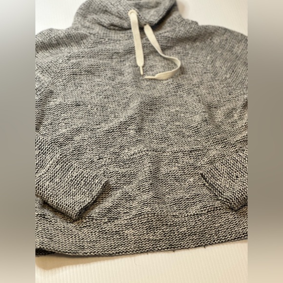 Aerie Snowday Black & white sweater - Picture 3 of 9